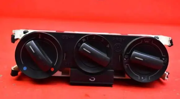 Volkswagen Fox Climate control unit 6Q0819045T