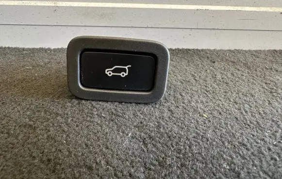 Land Rover Range Rover Sport L494 Tailgate/trunk/boot open switch 31412055AA