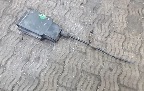 Opel Antara Hand brake control module 20951996