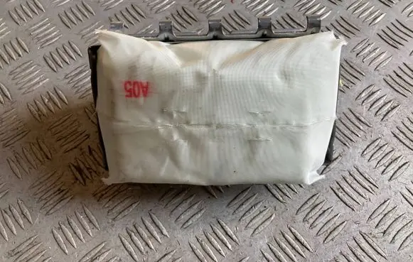 Subaru Forester SJ Passenger airbag