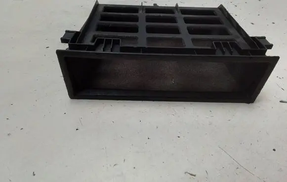Volkswagen Golf IV Glove box 1J0857058A