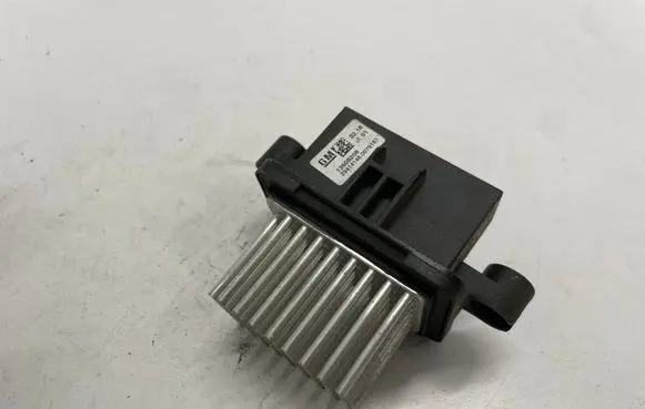 Opel Insignia B Heater blower fan relay 13506208