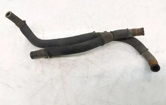 Toyota Auris 150 Engine coolant pipe/hose
