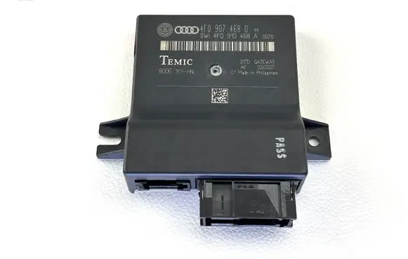 Audi A6 S6 C6 4F Gateway control module 4F0907468D 4F0910468A