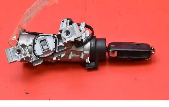 Volkswagen Golf IV Ignition lock 1K0905851B