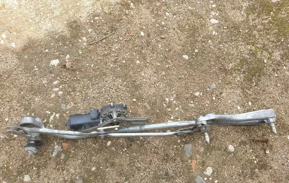 BMW 5 E39 Front wiper linkage and motor 8360603 404202 1141A