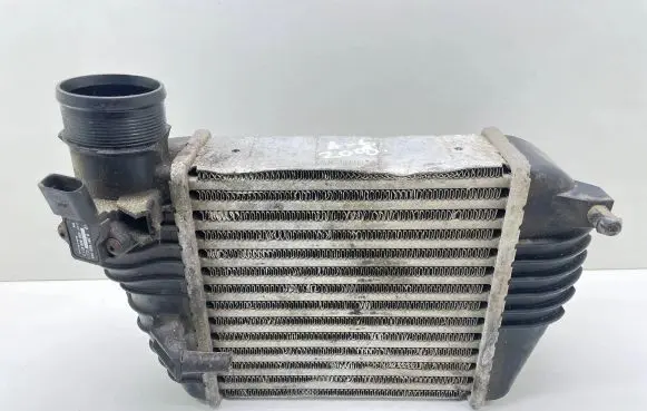 Audi A6 S6 C6 4F Intercooler radiator 4F0145805AA 009908961D 6070155