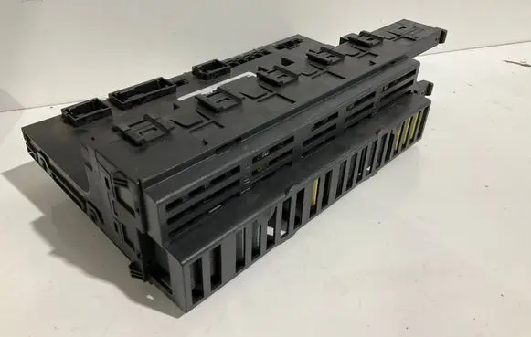 Mercedes-Benz E W211 SAM control unit 2115454501