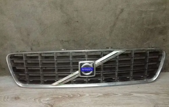 Volvo S60 Front bumper upper radiator grill 9190740 9151881