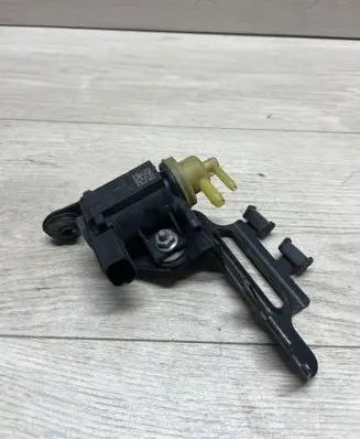 Volkswagen Sharan Turbo solenoid valve 1K0906627B 18235 4011464A
