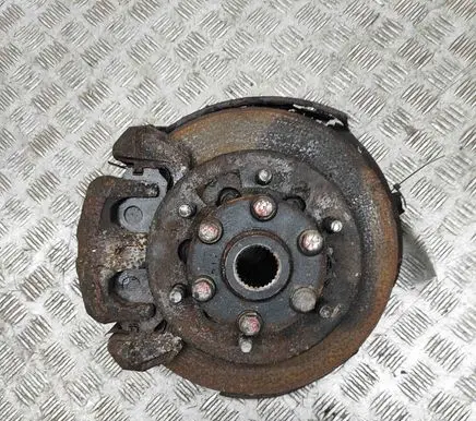 Mitsubishi Pajero Front wheel hub MR112989 MB618716
