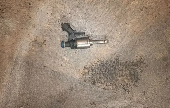 Mini One - Cooper Coupe R56 Fuel injector 0261500