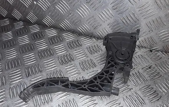 Skoda Fabia Mk1 (6Y) Accelerator throttle pedal 6q1721503c