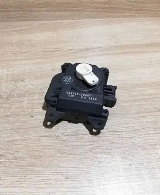 Mitsubishi Pajero Air flap motor/actuator 0637007040