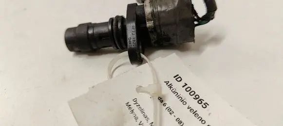 Mazda 6 Crankshaft position sensor RF7J18221
