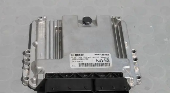 Honda Civic IX Engine control unit/module 0281030549