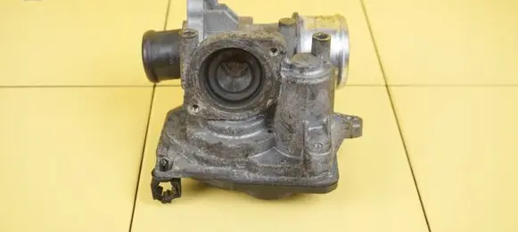 Opel Corsa E Throttle body valve 55277989 B13DTE