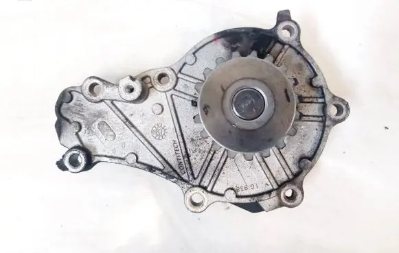 Ford Focus C-MAX Water pump