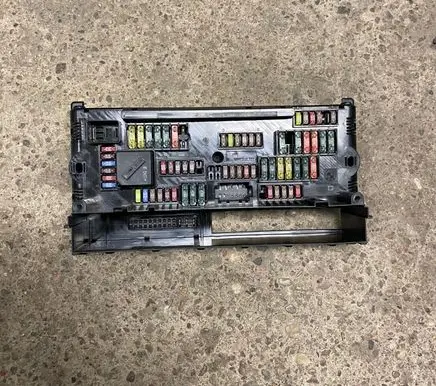 BMW 5 F10 F11 Fuse module 9234421 01774109 217033442