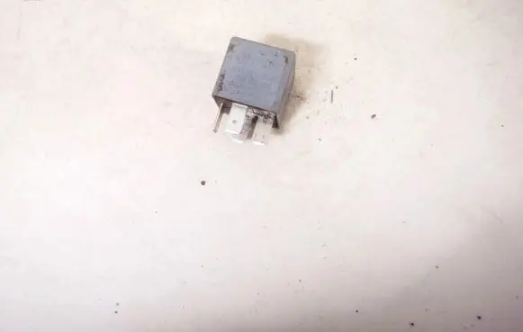 Audi A6 S6 C5 4B Other relay 8d0951253a v23134-b52-x301