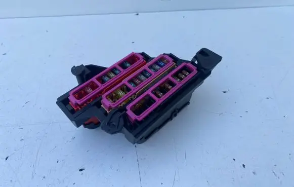 Audi A4 S4 B8 8K Fuse module 8K0971845