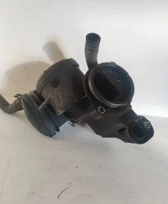 Skoda Fabia Mk2 (5J) Oil breather separator 036103464AK