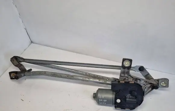 Volvo XC60 Front wiper linkage and motor 3397021531