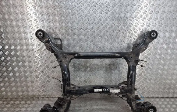 Audi Q7 4M Rear subframe 4m0500025