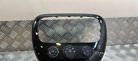 KIA Soul Climate control unit 97250B2XXX