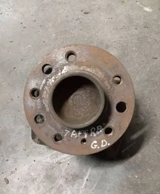 Opel Zafira B Rear wheel hub