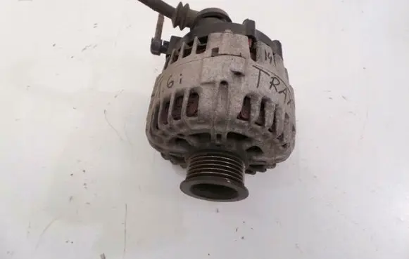 Opel Mokka Generator/alternator 135025931