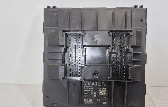 Volkswagen Transporter - Caravelle T5 Comfort/convenience module 7H0937086B S0207 HH46
