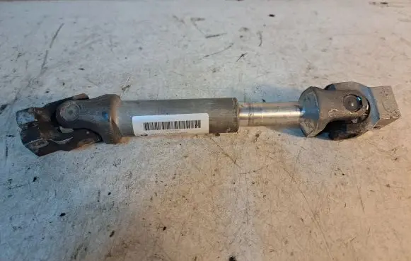 BMW 5 E60 E61 Steering column universal joint 6793784A
