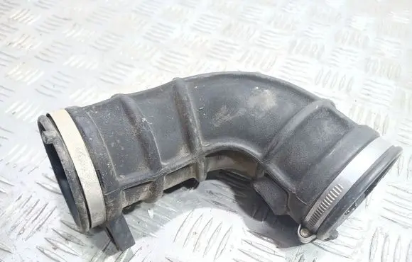 Opel Vectra B Air intake hose/pipe 90572051