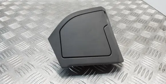 Cup holder front