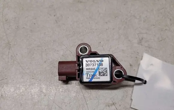 Volvo V50 Airbag deployment crash/impact sensor 30737138