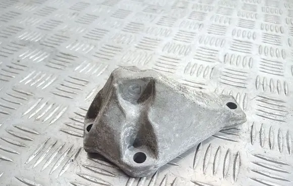 BMW 1 E81 E87 Fuel pump bracket 7804376