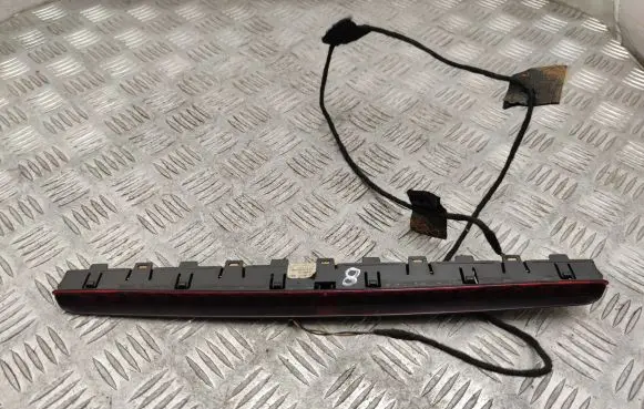 Mercedes-Benz S W221 Third/center stoplight A2218200056
