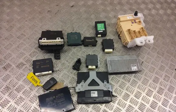 Lexus NX Engine ECU kit and lock set 89661-78530