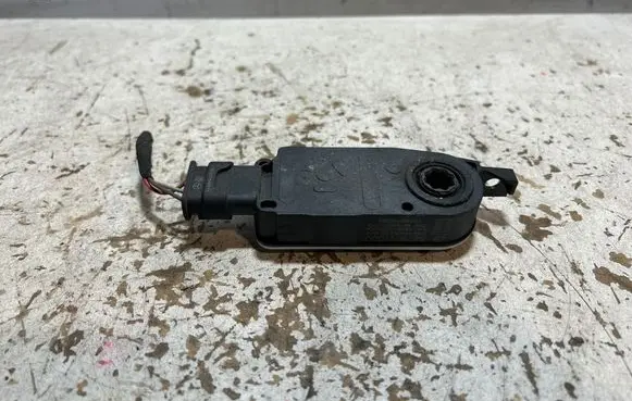 Mercedes-Benz A W176 Radiator active air flap actuator 5878R1000 5878S001010 D0910500800