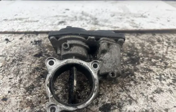 BMW 3 E90 E91 Throttle valve 10378517 1354S 7810752