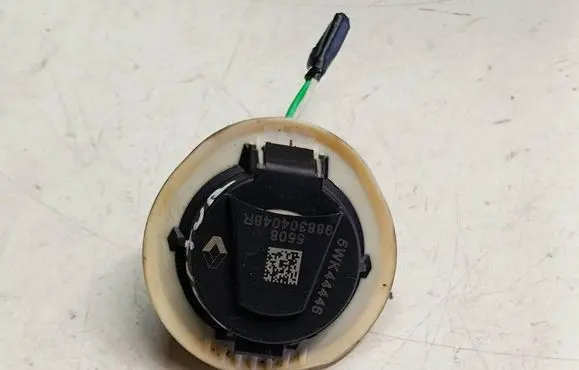 Renault Captur Airbag deployment crash/impact sensor 988304048RU5 988304048R