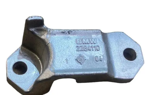 BMW M6 Sway bar bush bracket, front 2284110