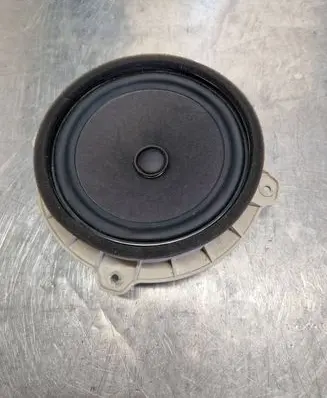 Hyundai ix35 Rear door speaker 963302S500