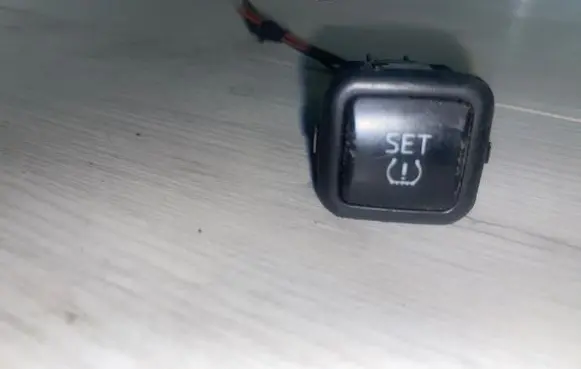 Skoda Rapid (NH) Other switches/knobs/shifts 5JA927127 10093994 04111409