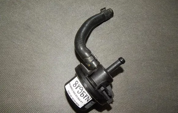 Audi A3 S3 8V Turbo solenoid valve 5Q0121671