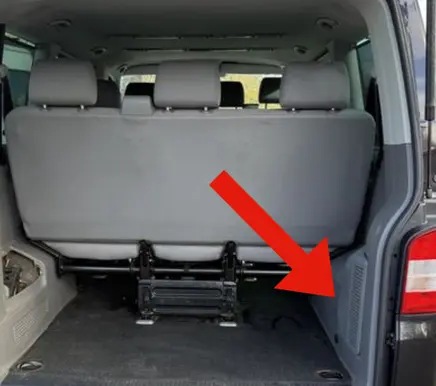 Volkswagen Transporter - Caravelle T5 Trunk/boot trim cover 7H7867078A 7H5867078B