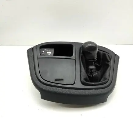 Hyundai H-1, Starex, Satellite Gear lever shifter trim leather/knob 846314H900 846304H850