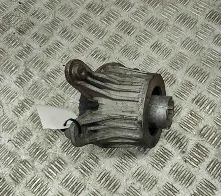 Mercedes-Benz E W213 Engine mount bracket A2132403300