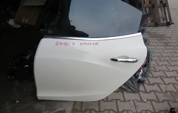 Maserati Ghibli Rear door